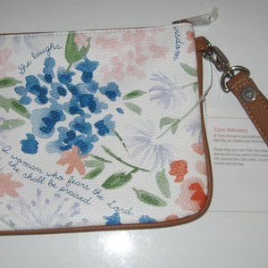 Mini Rubie-"Thirty-one" Wristlet with strap